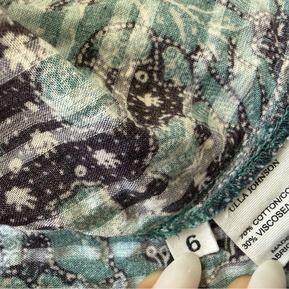 Ulla Johnson Floral Viscose-Blend Blouse - Size 6
Description - Picture 6 of 6